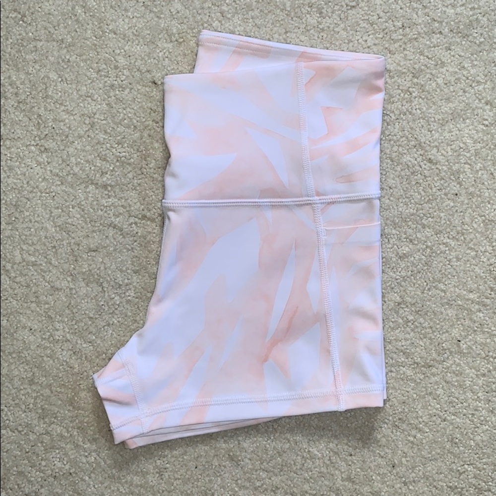 Printed Salutation 3” Shorts